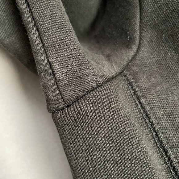 EATT Sweatshirt Women Never Dine Alone Unisex Hoodie Girl with a Pearl Earring - Picture 9 of 16